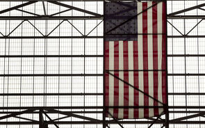 EUA aplicam sanções a 18 bancos do Irão para impedir financiamento do programa nuclear