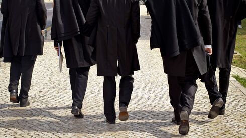 Curso de Medicina na Católica chumbado pela agência de acreditação do ensino superior