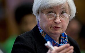 EUA: Senado confirma Janet Yellen como primeira mulher secretária do Tesouro