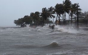 Cinco distritos em aviso vermelho entre sábado e domingo por agitação marítima