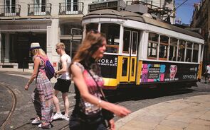 Partidos admitem mais poderes para as câmaras no alojamento local