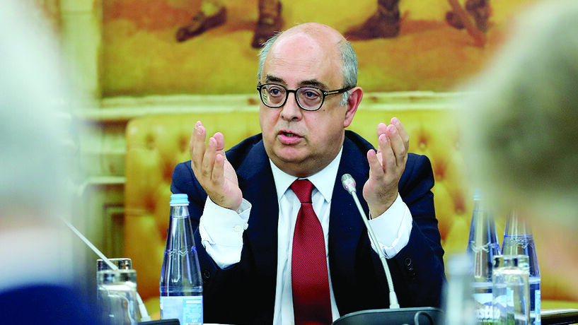 Azeredo Lopes admitiu a deputado do PS que sabia do reaparecimento de armas de Tancos