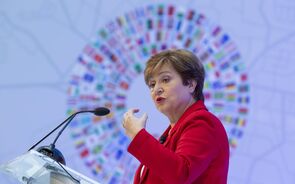 FMI alerta que recuperação económica mundial vai abrandar com novos casos covid