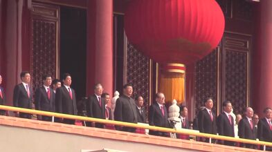 Xi destaca “alicerces fortes” em demonstração de capacidade militar