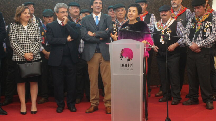 Ministra defende "justo equilíbrio" entre agricultura rentável e preservação ambiental