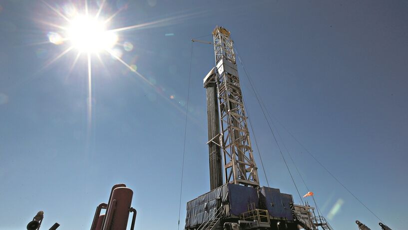 "Shale oil" desafia e é desafiado em setor de titãs 