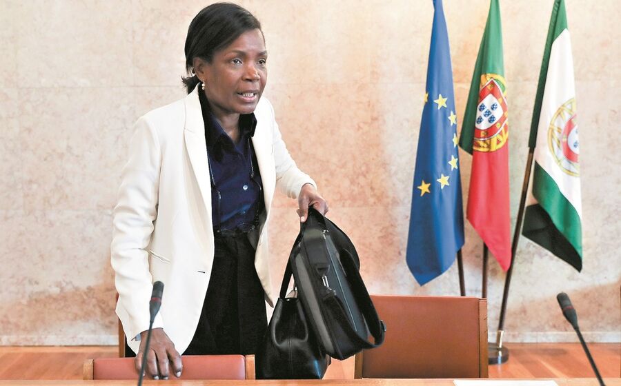 Francisca Van Dunem mandou a proposta de lei para o Parlamento mesmo antes do fim da sessão legislativa.