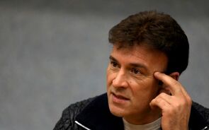 Tensai com 3% da dona da TVI e Tony Carreira com 1%