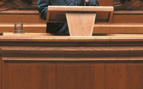 PS e PSD acertam contratação pública em plena negociação do OE