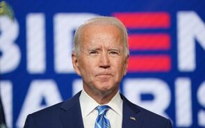Biden quer criar três milhões de emprego e duplicar salário mínimo por hora