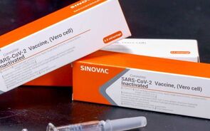 Covid-19: Vacina chinesa com resultados positivos em ensaio clínico