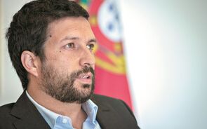 João Ferreira não diz se daria posse a Governo com apoio do Chega