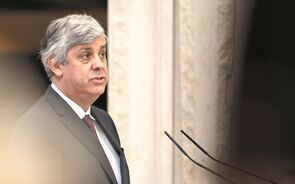 Centeno: Cumprindo-se os contratos, Novo Banco não é um problema para sistema financeiro