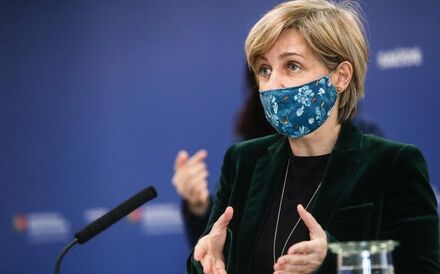 Ministros da Saúde debatem segunda-feira novas variantes, testes e vacinas