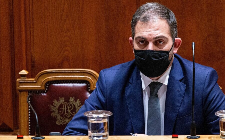 O secretário de Estado dos Assuntos Parlamentares, Duarte Cordeiro, volta a ser o pivot das negociações entre o Governo e as forças de esquerda com vista à aprovação do orçamento.