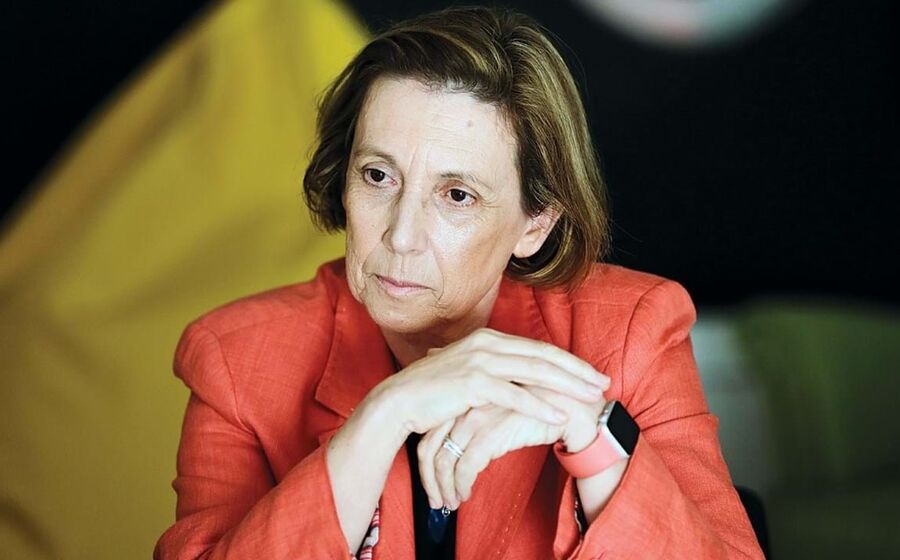 A secretária de Estado da Justiça, Anabela Pedroso, tem vindo a liderar o desenvolvimento dos mecanismos de realização de atos à distância.