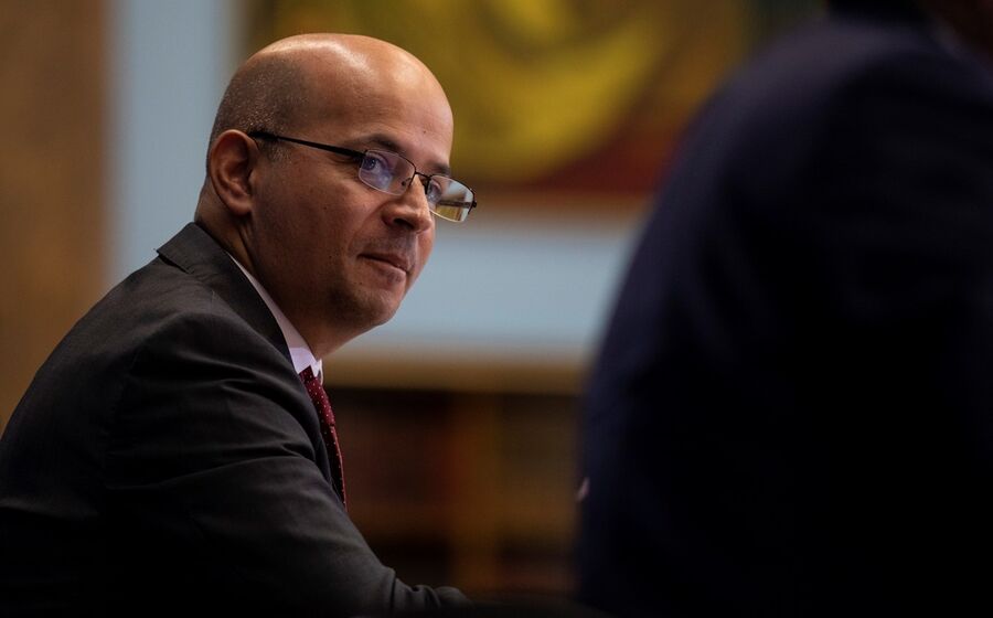 O ministro das Finanças poderá fazer um novo “brilharete” com o défice à semelhança do que aconteceu em anos anteriores.