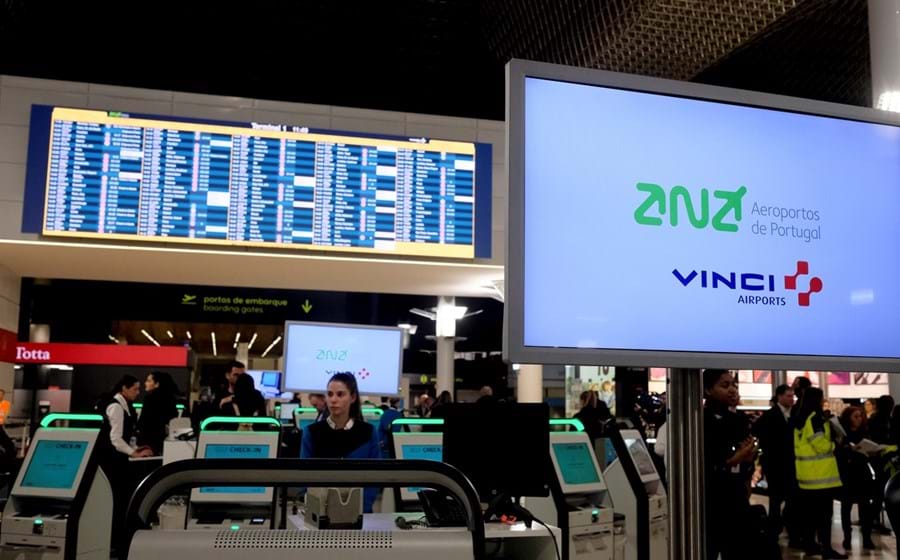 A ANA propõe uma modelação da taxa de aterragem em todos os aeroportos que beneficia ou penaliza as aeronaves em função das emissões.